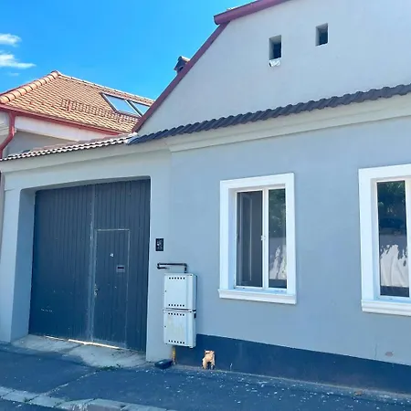 Apartment Silent Whisper - Near Old Town & Hillside Brasov